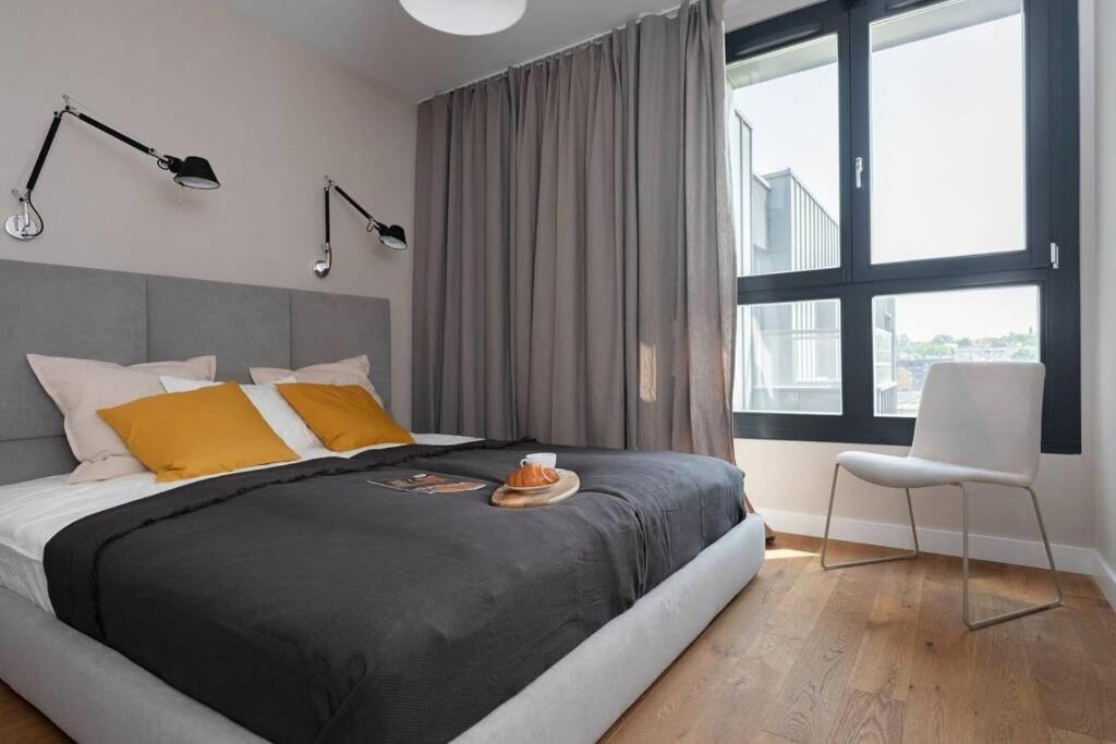 Stylish Apartment Luminis In Krakow'S Kazimierz エクステリア 写真