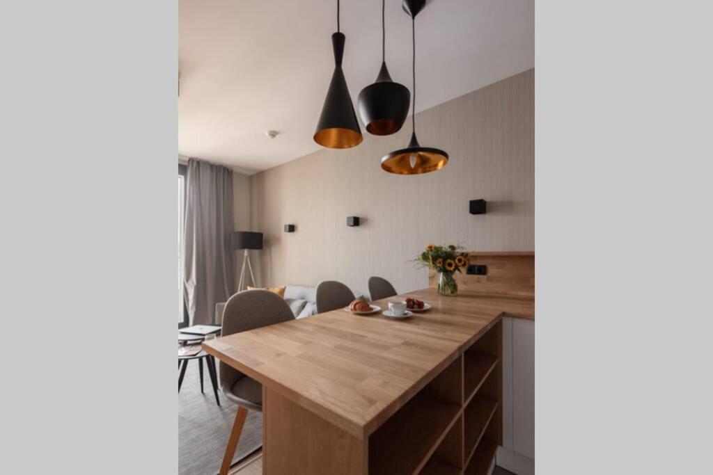 Stylish Apartment Luminis In Krakow'S Kazimierz エクステリア 写真