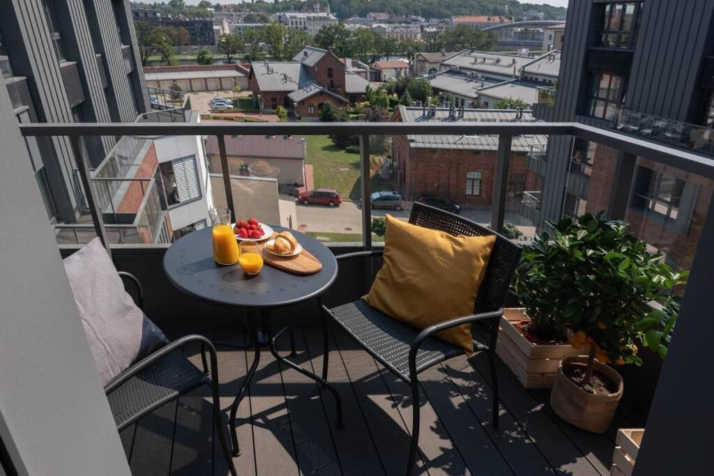 Stylish Apartment Luminis In Krakow'S Kazimierz エクステリア 写真